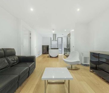 Hornsey Road, London, N7 - Photo 3