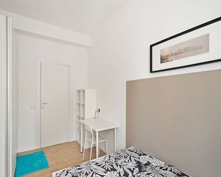 Viale Legioni Romane, Milan, Lombardy 20147 - Photo 4