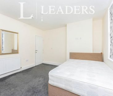 1 bedroom semi-detached house to rent - Photo 2