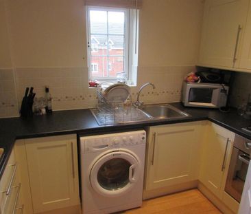 2 bedroom flat to rent - Photo 3