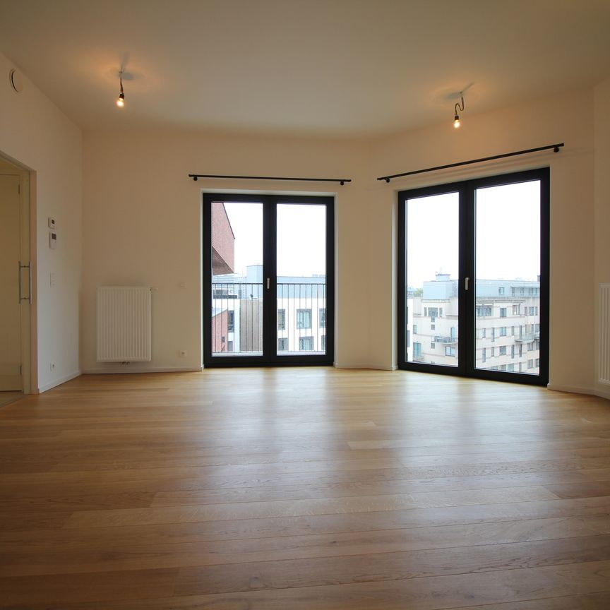 Direct from the Owner - Beautiful 2-Bedroom Apartment - Photo 1