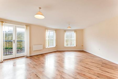 2 bedroom flat to rent - Photo 2