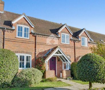 3 bedroom end of terrace house to rent - Photo 4