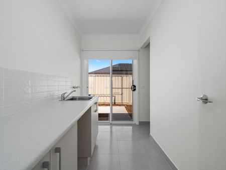 Room 2/17 Harkin Avenue, Wodonga - Photo 4