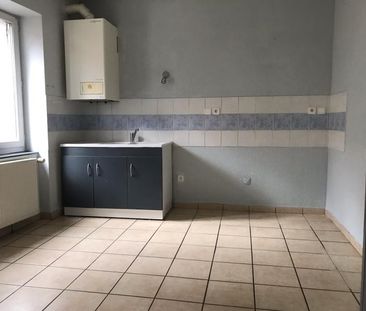 Location Appartement 4 pièces 70m² ST MAURICE DE LIGNON 43200 - Photo 2