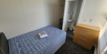 Flat 3, Mitford Place, Armley, Leeds, LS12 1NH - Photo 4