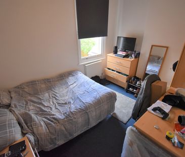 7 Bed End Terrace, Addington Road, RG1 - Photo 3