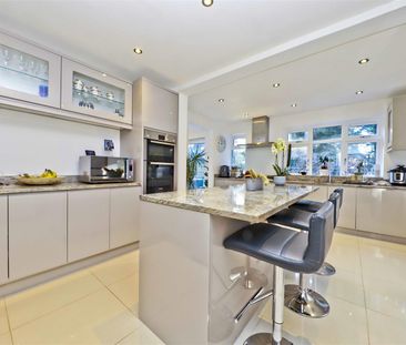 4 bedroom house - detached - Photo 5