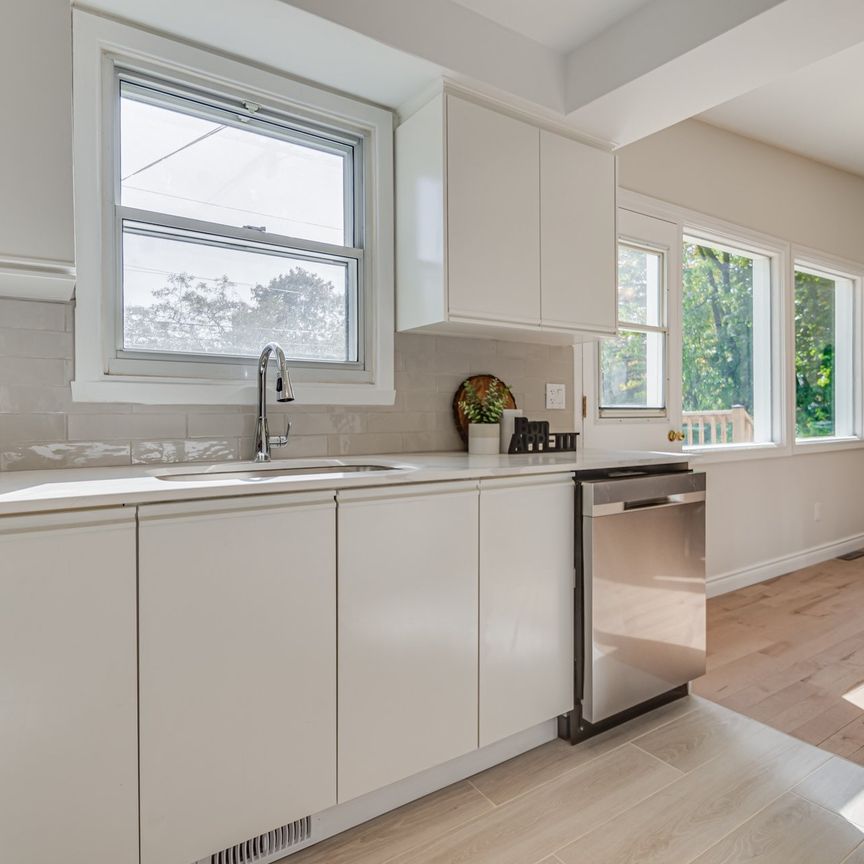 51 Rue Chartres, Dollard-Des-Ormeaux - Photo 1
