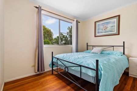 Spacious Split-Level Family Home with Great Outdoor Living ! - Photo 3