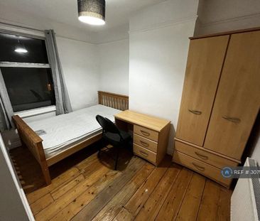 4 bedroom terraced house to rent - Photo 6