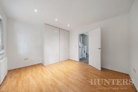 3 bedroom townhouse to rent - Photo 3