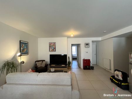 Location Appartement 3 pièces 67m² - Photo 2