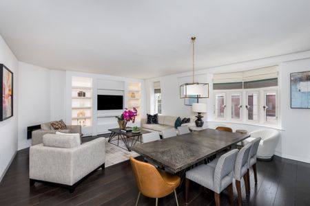 A Mayfair Apartment with a Private Terrace - Photo 3