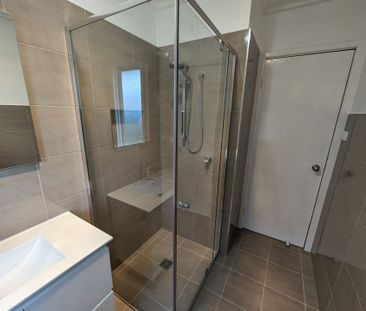 Family Home - Photo 5