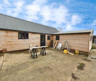 1 bedroom barn conversion to rent - Photo 3