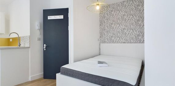 Studio to rent - Photo 2