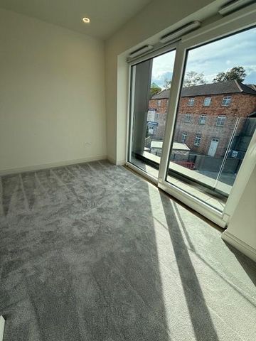 4 bedroom townhouse to rent - Photo 5