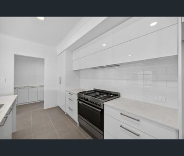 29 Meander Way, Treeby, WA 6164 - Photo 4