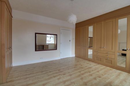 4 bedroom maisonette to rent - Photo 4