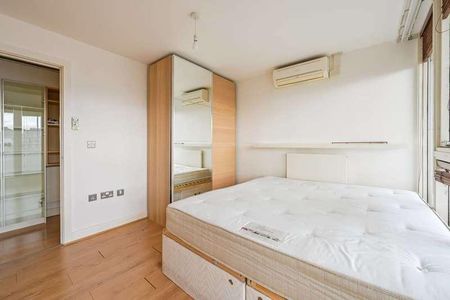 Eastern Quay Apartments, Royal Docks, E16 - Photo 3