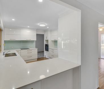 9 Narona Street, Middle Park QLD 4074 - House For Rent | Domain - Photo 5