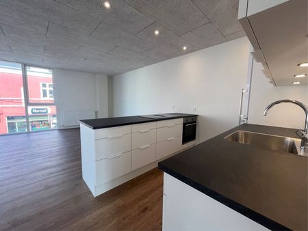 78 m2 lækker nyopført lejlighed med elevator midt i gågaden. - Photo 4