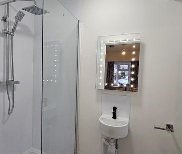 Rooms available - 53 Canterbury Street, Cambridge, CB4 3QG - Photo 3