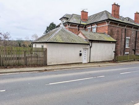 Errol House, Llansantffraid - Photo 3