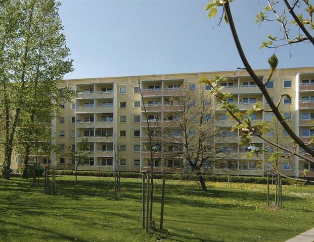 Ruhig gelegene 5-Zimmer Wohnung mit Balkon! - Photo 1