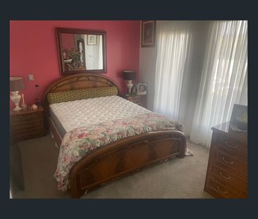 32 Azzurra Drive, Varsity Lakes, Qld 4227 - Photo 4