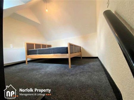 Gorleston, NR31 - Photo 2