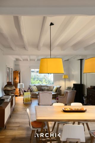 Architecture des années 60, cette maison Gaume est implantée sur un terrain de 759 m2, dans un environnement prisé du Pyla. - Photo 2