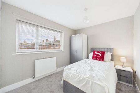 4 bedroom house of multiple occupation to rent - Photo 3