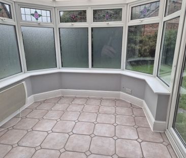 Watersedge, Frodsham - Photo 2