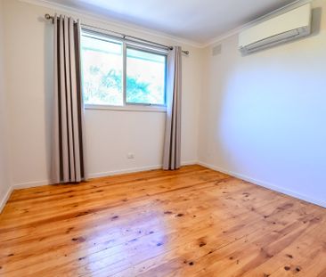 12 Lomond Drive, Glen Waverley - Photo 3