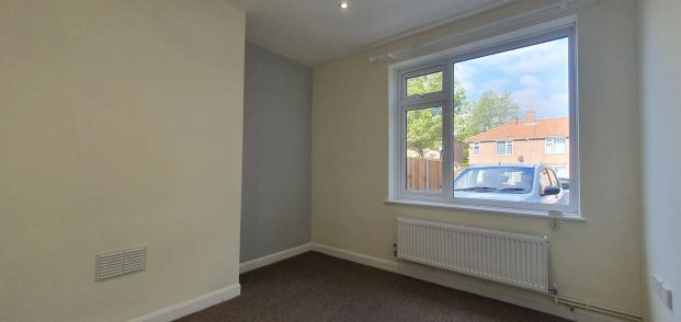 5 bed terraced house to rent in Beecheno Road, Norwich, NR5 - Photo 1