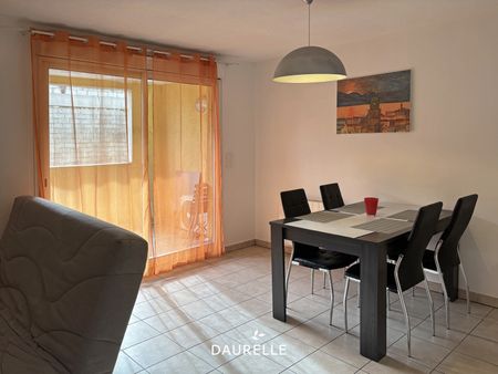 Location Appartement 2 pièces 42m² CHATEAURENARD 13160 - Photo 2