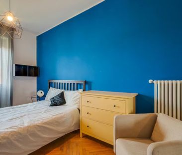 Via Melchiorre Gioia, Milan, Lombardy 20124 - Foto 2