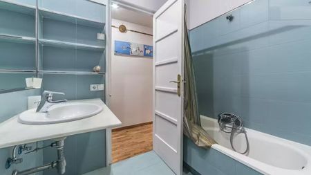 Calle Castellón, Valencia, Valencian Community 46004 - Photo 5