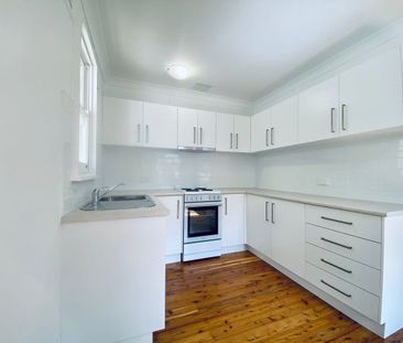 RENOVATED THREE BEDROOM HOME IN OXLEY VALE - Photo 5