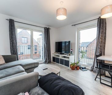 2 bedroom flat to rent - Photo 4