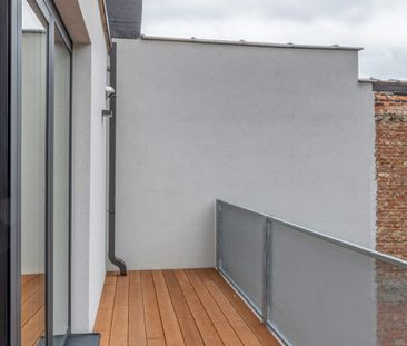 Lichtrijk appartement met Zuidgericht terras! - Photo 2