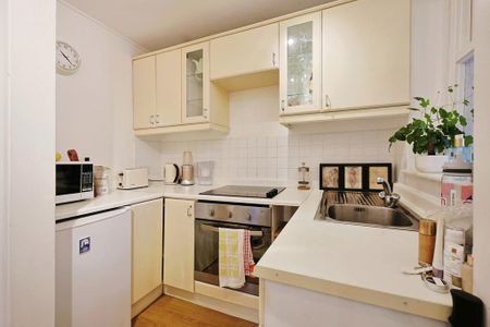 1 bedroom flat to rent - Photo 4