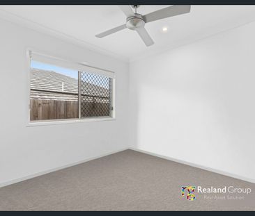 Charming Family Home in Flagstone - Photo 2