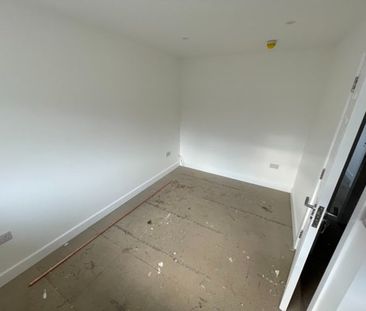 2 Bed Flat, Charter Avenue, CV4 - Photo 2