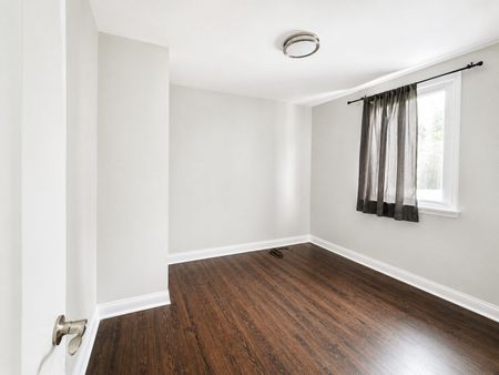 For Lease - 316 Willowdale Avenue, Toronto, Ontario - Photo 2