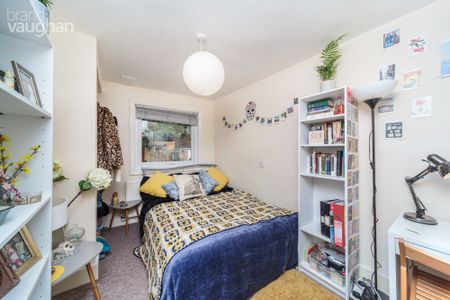 4 bedroom house to rent - Photo 2