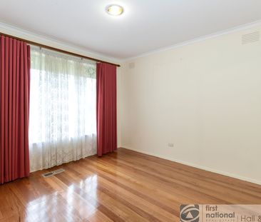 5 Bellbrook Drive, Dandenong North - Photo 4