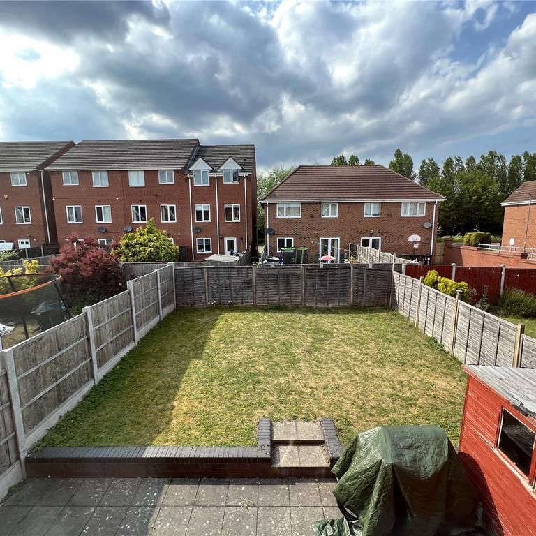 3 bedroom semi-detached house to rent - Photo 1